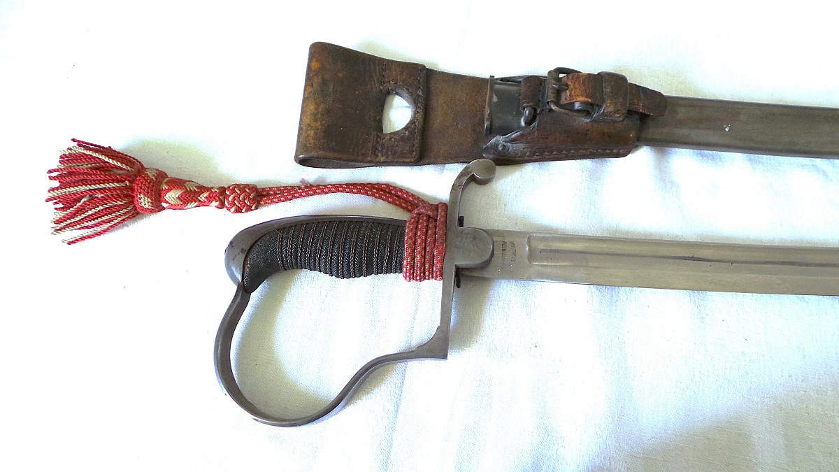 SABRE D OFFICIER SUISSE - MOD - 1883- WAFFENFABRICK NEUHAUSSER- XIX°-photo-2