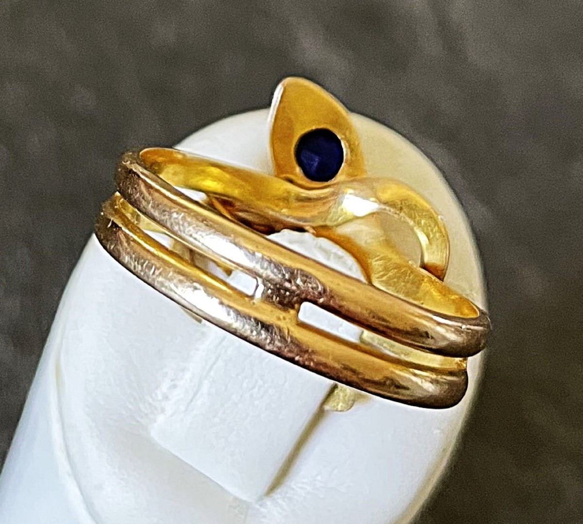 BAGUE SERPENTS AFFRONTEES -OR 18 K -SAPHIR & DIAMANT- -photo-1