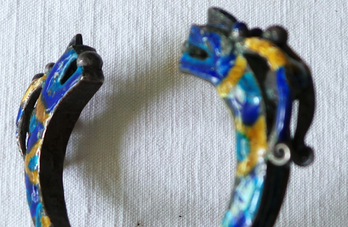 ART ETHNIQUE PEUPLE " YAO "  - DRAGON "  RYU " AFFRONTES- EMAIL POLYCHROME - XIX°-photo-2