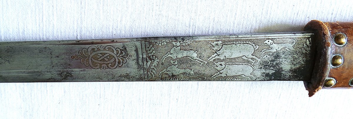 Venerie Dagger - Leather Sheathed Handle & Scabbard - Engraved Blade And Motto - XIX° Century-photo-1