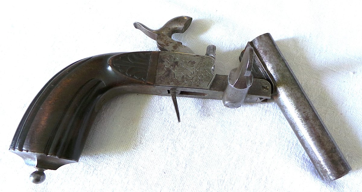 PISTOLET A CANON BASCULANT PAR CLEF DE VERROUILLAGE ET DETENTE RENTRANTE - XIX°