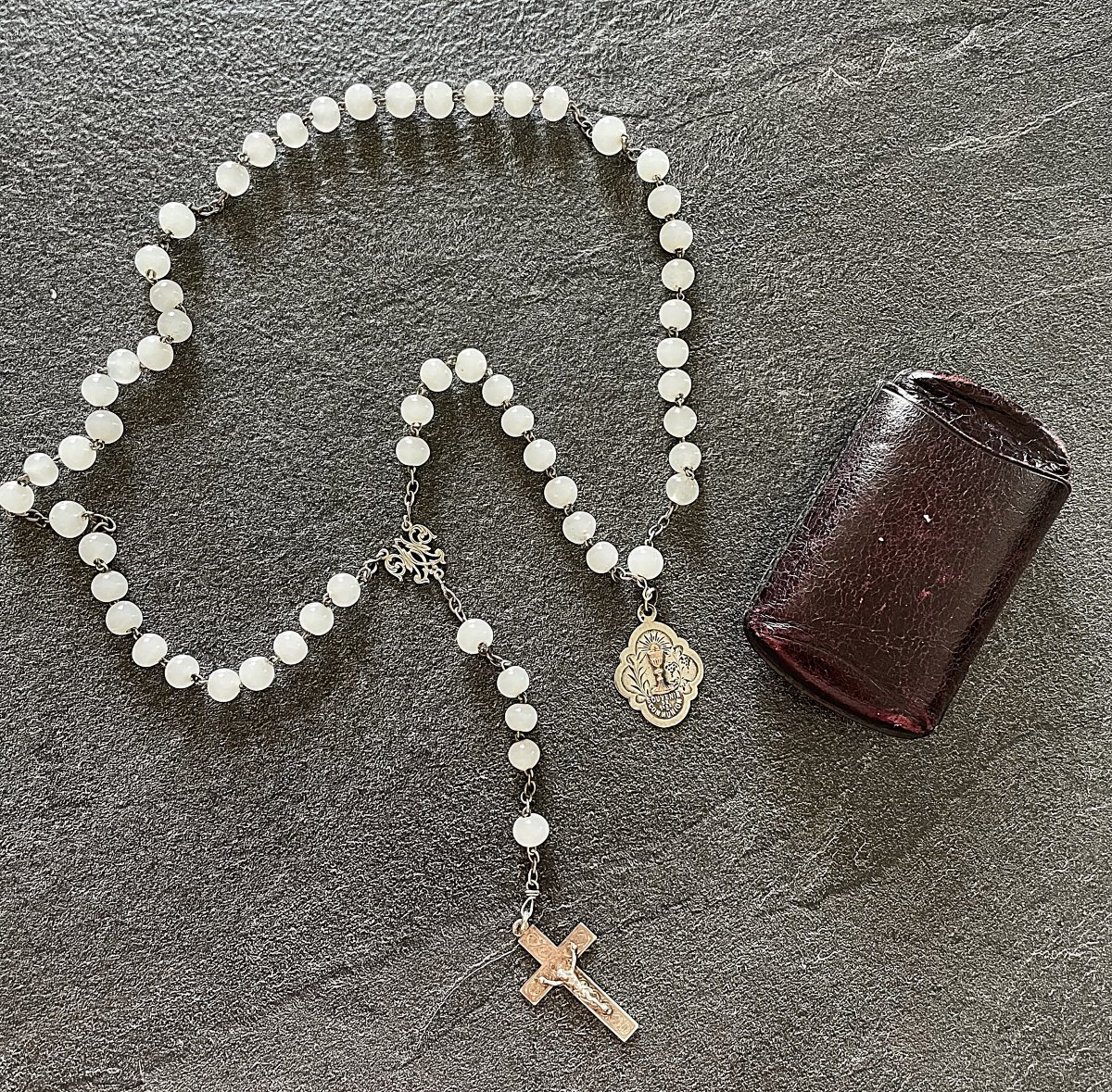 GRAND CHAPELET EN PERLE BLANCHE & MEDAILLE - 1899 - XIX° - DANS SON ETUI DE VOYAGE-photo-6