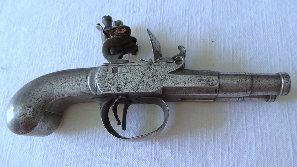 PISTOLET A SILEX A L ECOSSAISSE  A DOUBLE CANONS EN TABLE - XVIII°-photo-1