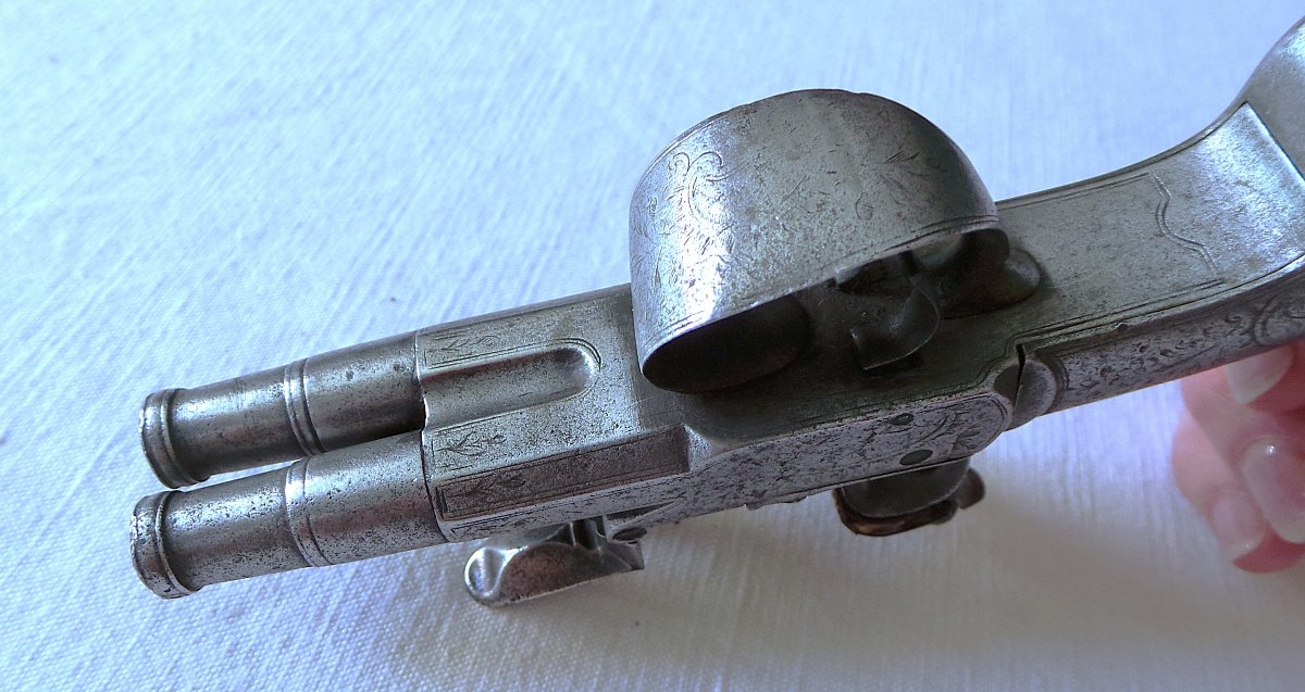 PISTOLET A SILEX A L ECOSSAISSE  A DOUBLE CANONS EN TABLE - XVIII°-photo-2
