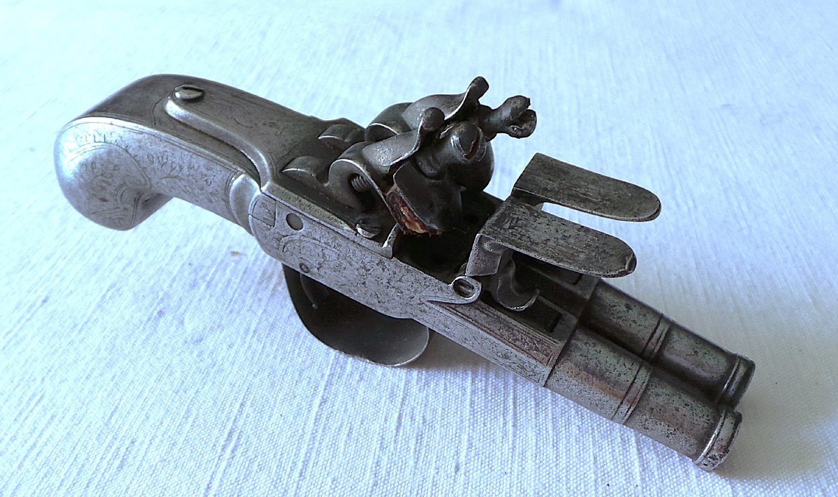 PISTOLET A SILEX A L ECOSSAISSE  A DOUBLE CANONS EN TABLE - XVIII°-photo-3