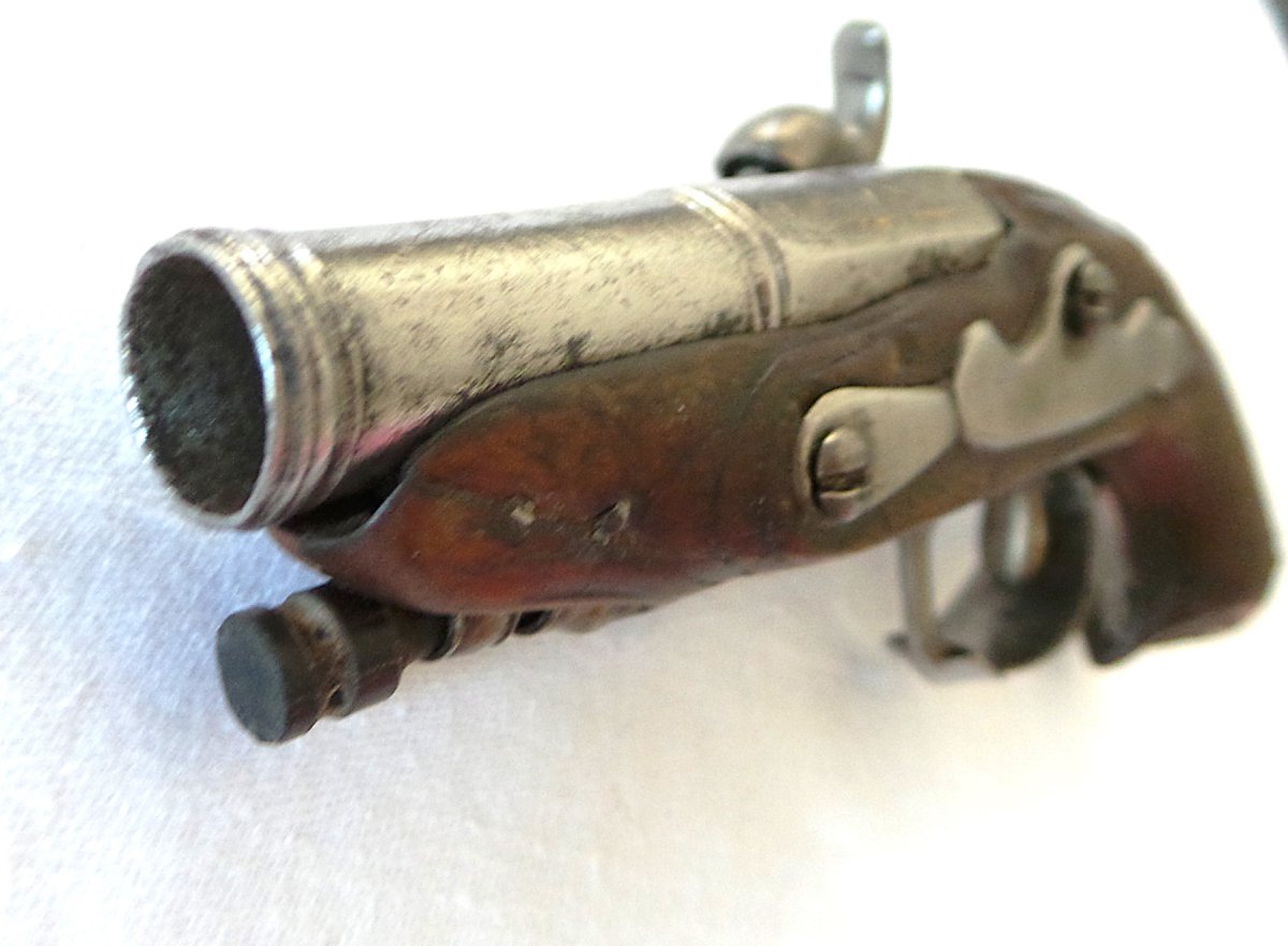 PISTOLET DE POCHE - MANUFACTURE DE  ST-ETIENNE  - CALOTTE EN TETE D OISEAU- XVIII°-photo-4