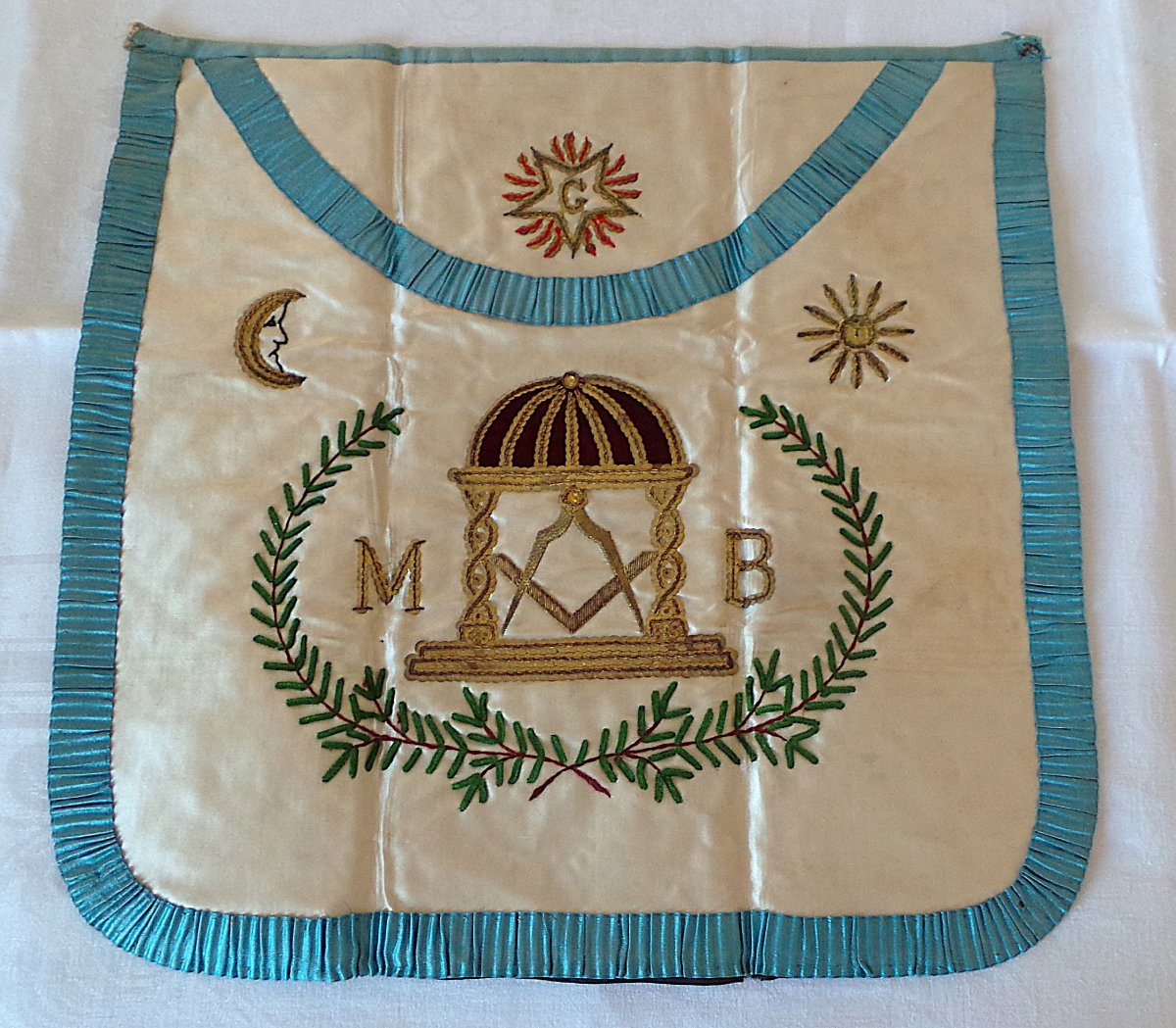 TABLIER DE MAITRE - RITE FRANCAIS - SOIE- XIX°
