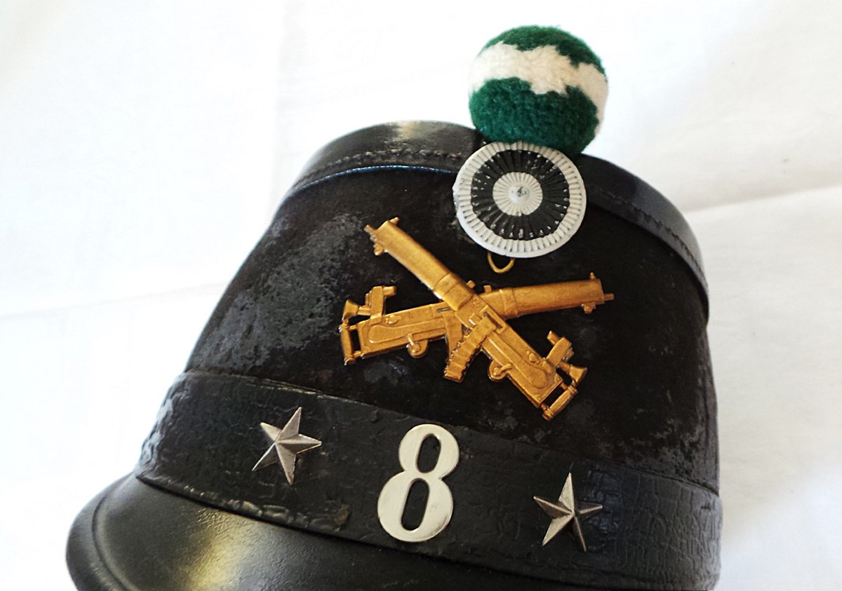 SHAKO DE MITRAILLEUR SUISSE - 8 EME REGIMENT - MODELE 1888 -CANTON FRIBOURG