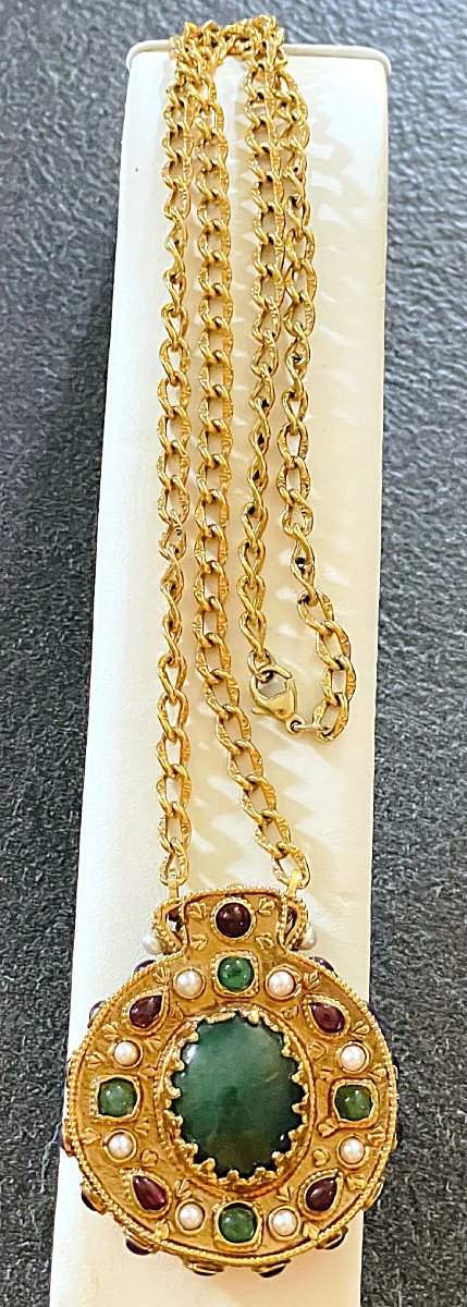 MEDAILLON " JOSEPHINE " DORE OR 24 CTS & PIERRES FINES - CIRCA 1980-photo-2