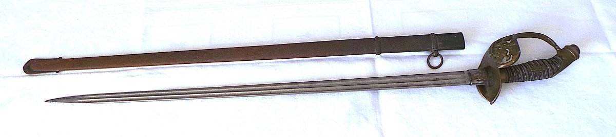 SABRE D OFFICIER PRUSSIEN D INFANTERIE AUX ARMES DE GUILLAUME 2