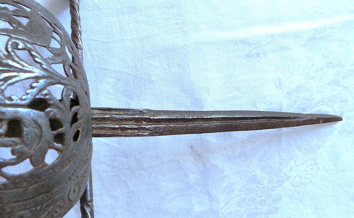 Left-handed Dagger With A Re-drilled And Decorated Shell-shaped Guard - 17th–18th Centuries-photo-4