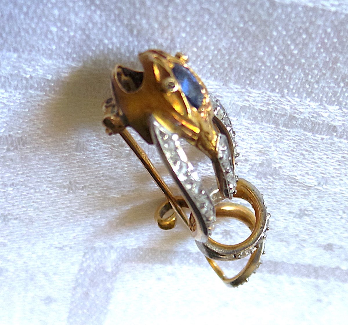 BROCHE SERPENT OR JAUNE 18K - PAVAGE DE DIAMANTS- SAPHIR -YEUX DTS - XIX°-photo-7