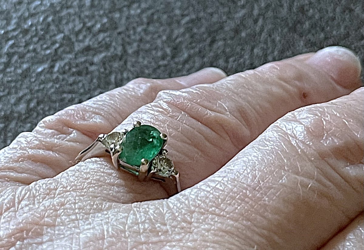 18k Gold Ring - Emerald & Diamonds - Id Card --photo-8