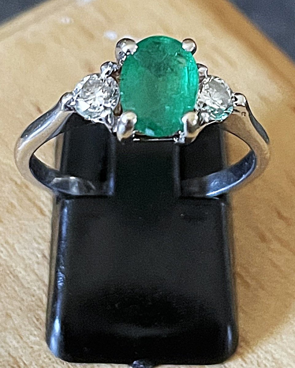 18k Gold Ring - Emerald & Diamonds - Id Card -