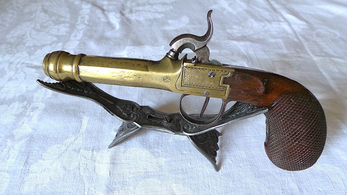 PISTOLET A COFFRE & A PERCUSSION DE MARINE -CAL: 12 mm - VERS 1840 - XIX°