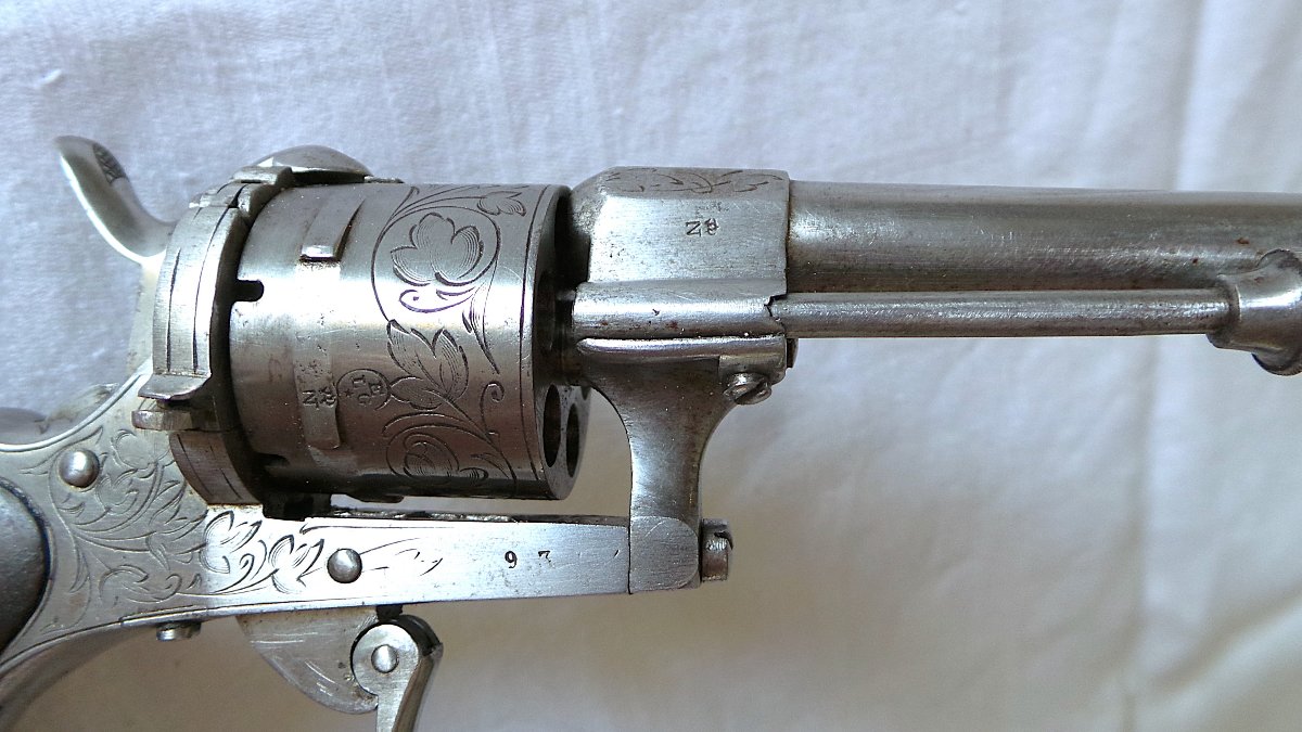 "eugene Lefaucheux" Revolver, Caliber 7 Mm, In A Case—1860–1870—19th Century-photo-3