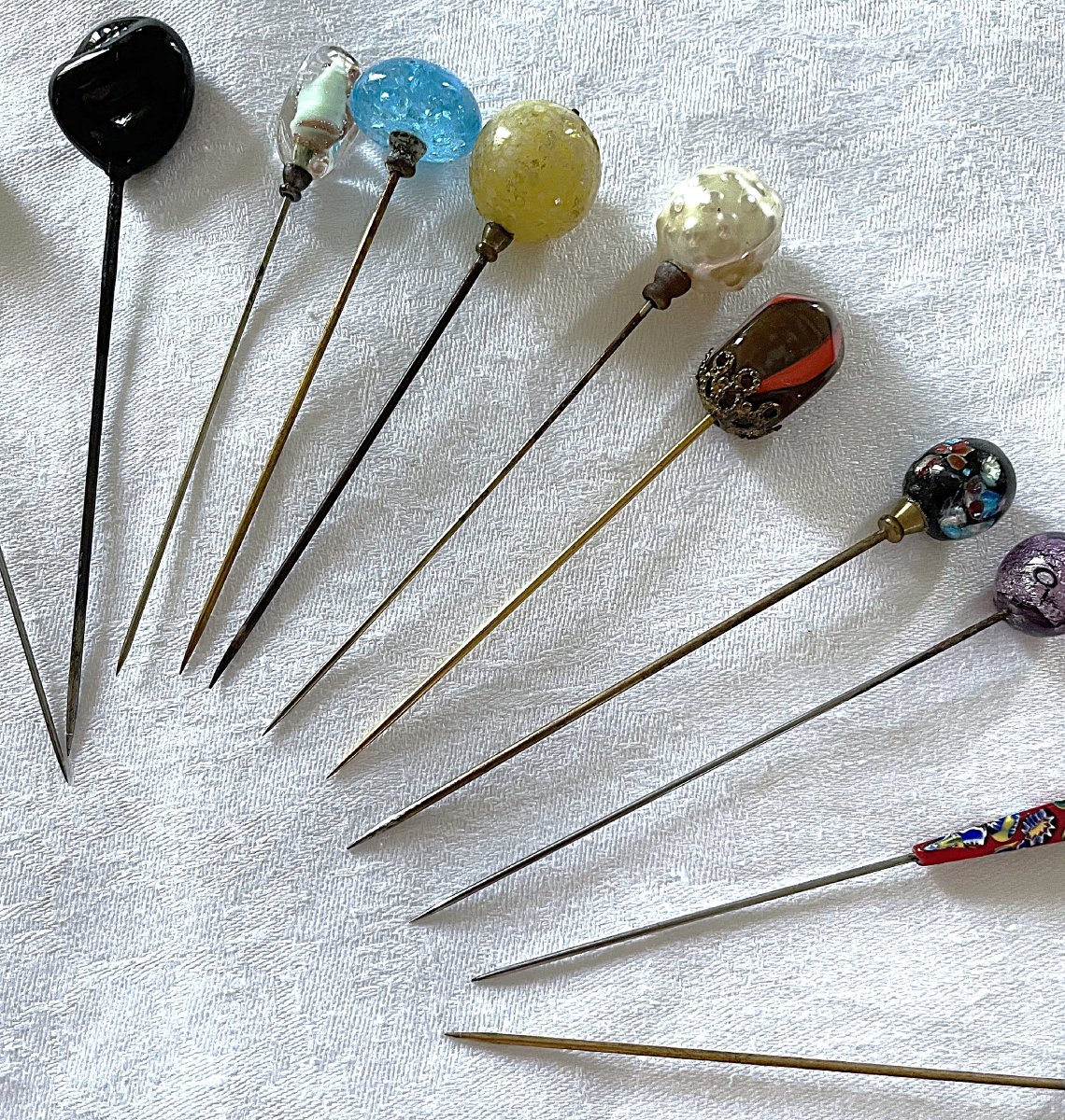 Set Of 33 Hat Pins - Various Shapes And Colors - 19th–20th Centuries -photo-4