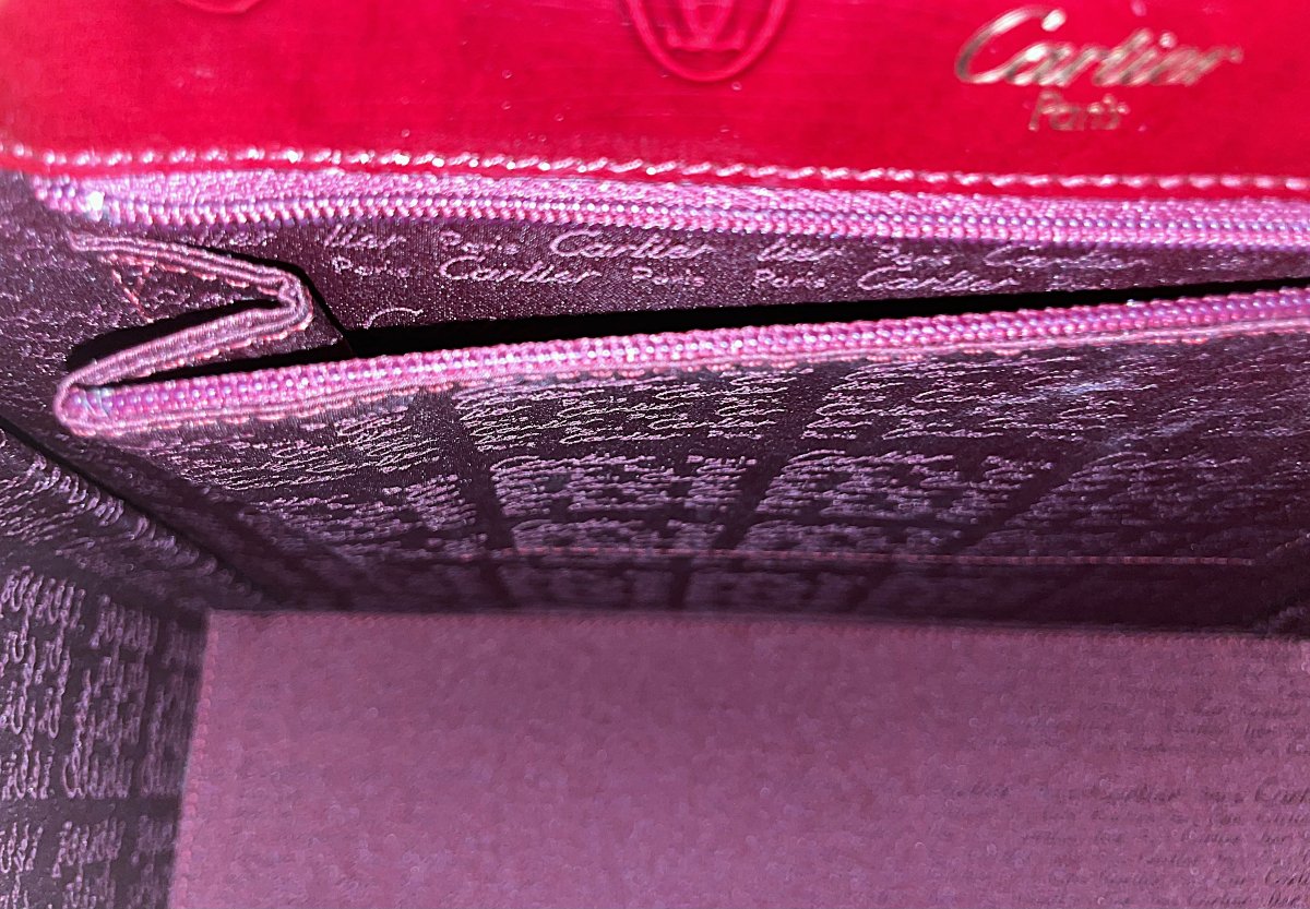 SAC CARTIER " HAPPY BIRTHDAY " -CUIR GLACE BORDEAU - EMBOSSE ALL-OVER- XX°-photo-2