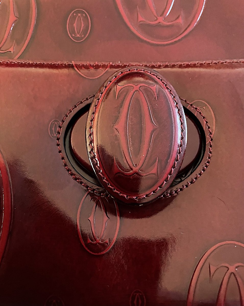 SAC CARTIER " HAPPY BIRTHDAY " -CUIR GLACE BORDEAU - EMBOSSE ALL-OVER- XX°-photo-3