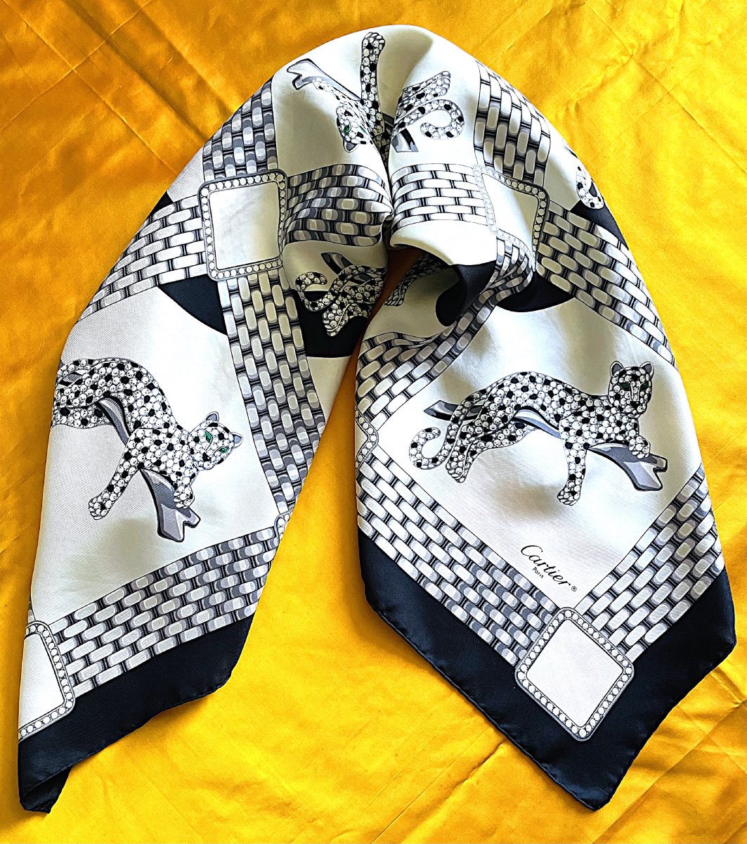 Carre Cartier - "panthere Quadrillage" Silk With The Brand's Iconic Pattern—20th Century-photo-7