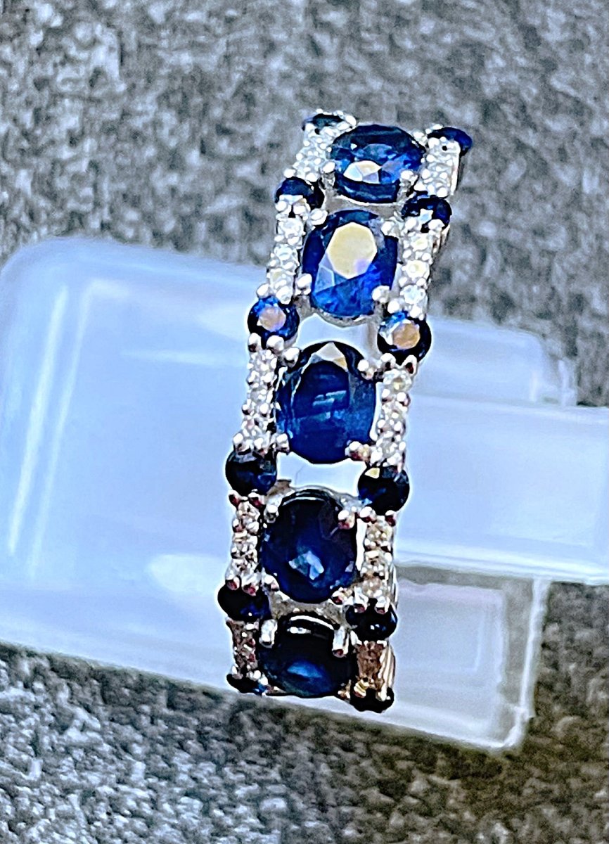 18k White Gold Ring - "sapphire & Diamonds" - 20th Century