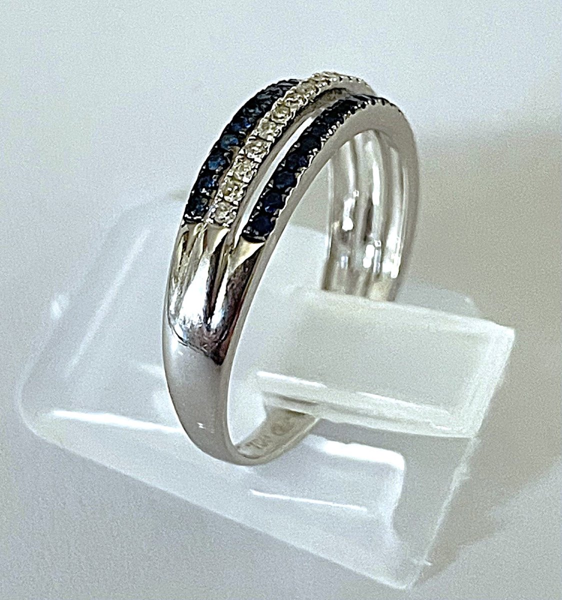 BAGUE OR GRIS 18 K SAPHIRS & DIAMANTS - XX°-photo-2