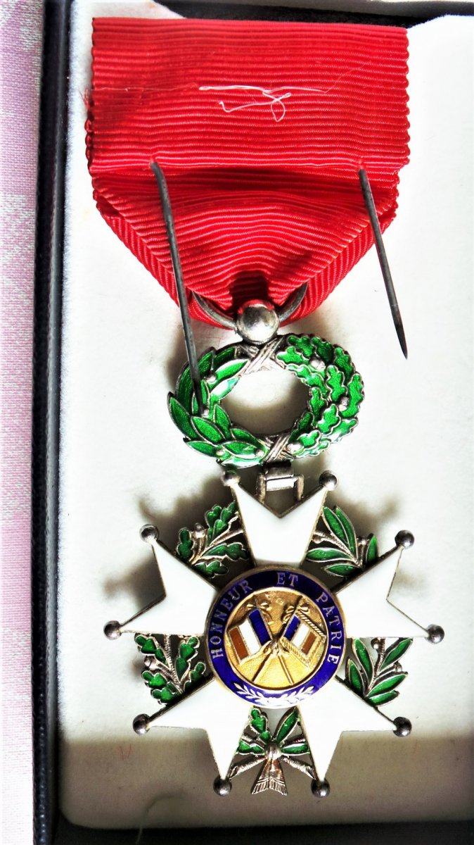 Medaille De Chevalier De La Legion d' Honneur -photo-2