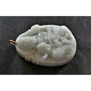 Jade Pendant - Goddess "guanyin" - Gold Belier