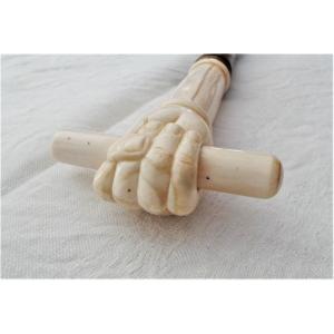 Cane With Pommeau - Firm Hand Holding A Roll - XIX°