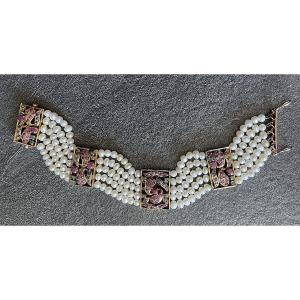 BRACELET EN VERMEIL A 5 RANGS DE PERLES D EAU DOUCE - SAPHIRS - EMERAUDES-RUBIS- XX°