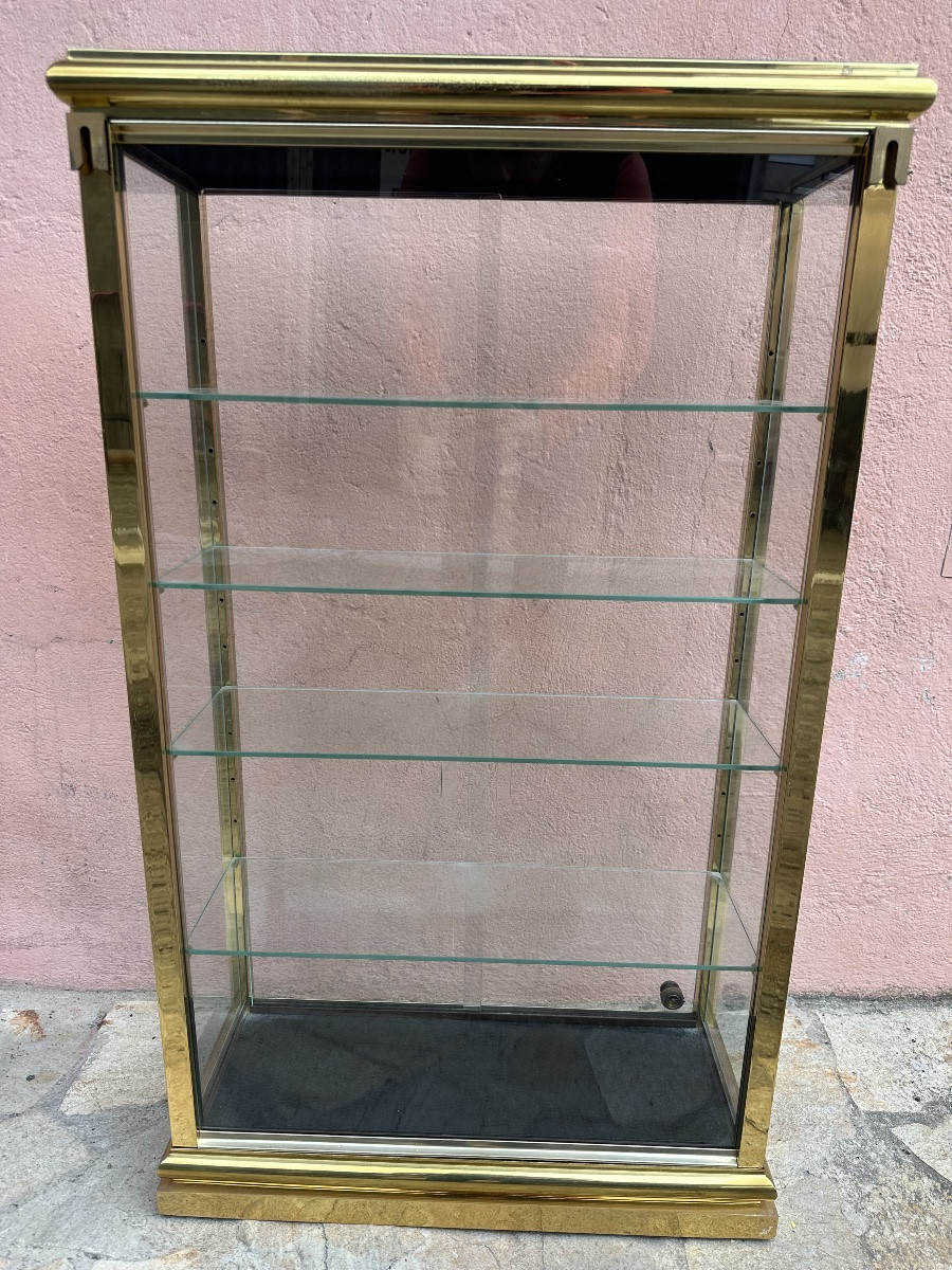 Luxury Wall-mounted Display Case In Solid Brass-photo-3