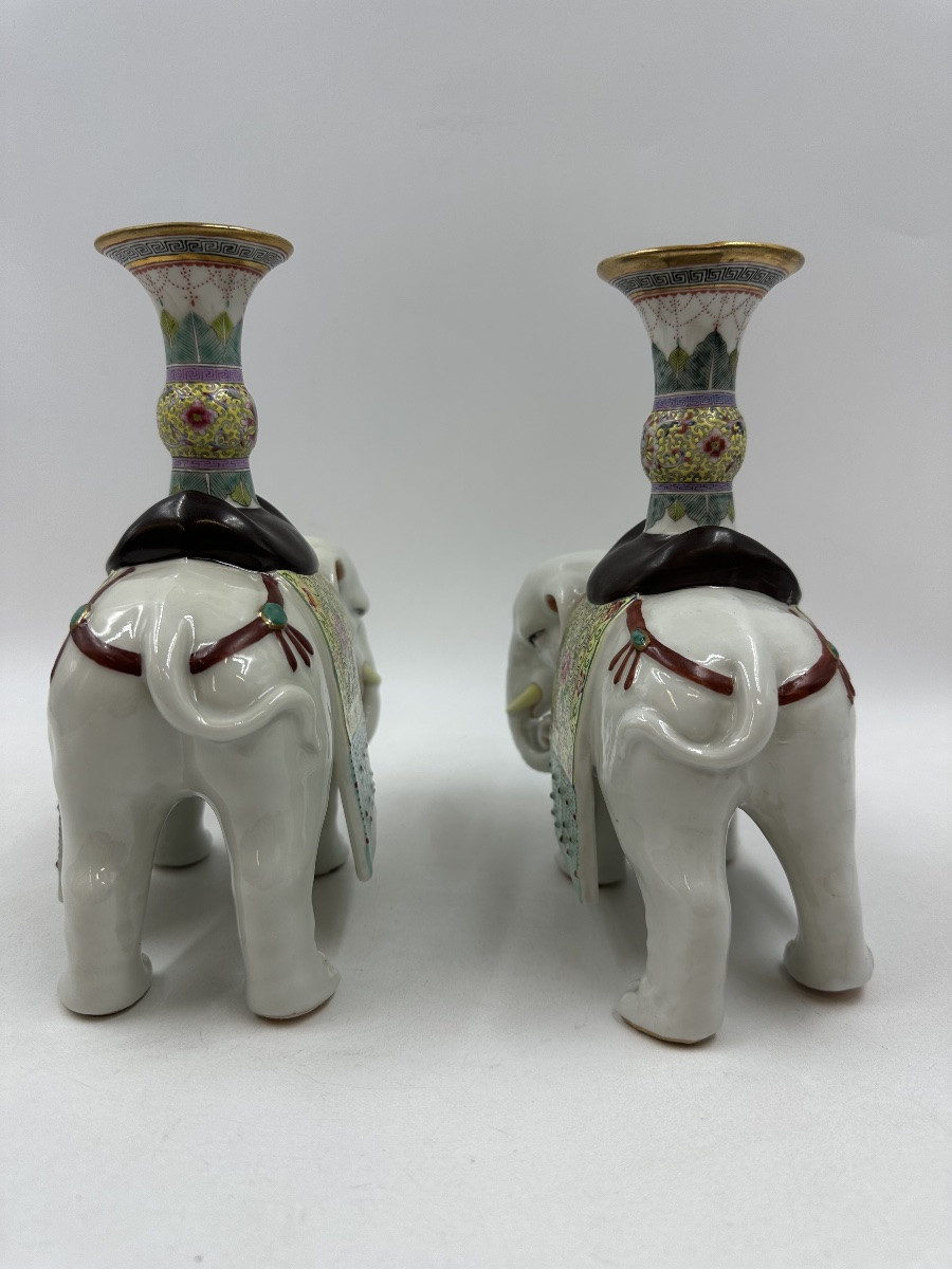 Pair Of Elephant Candlesticks In Famille Rose Chinese Porcelain-photo-4