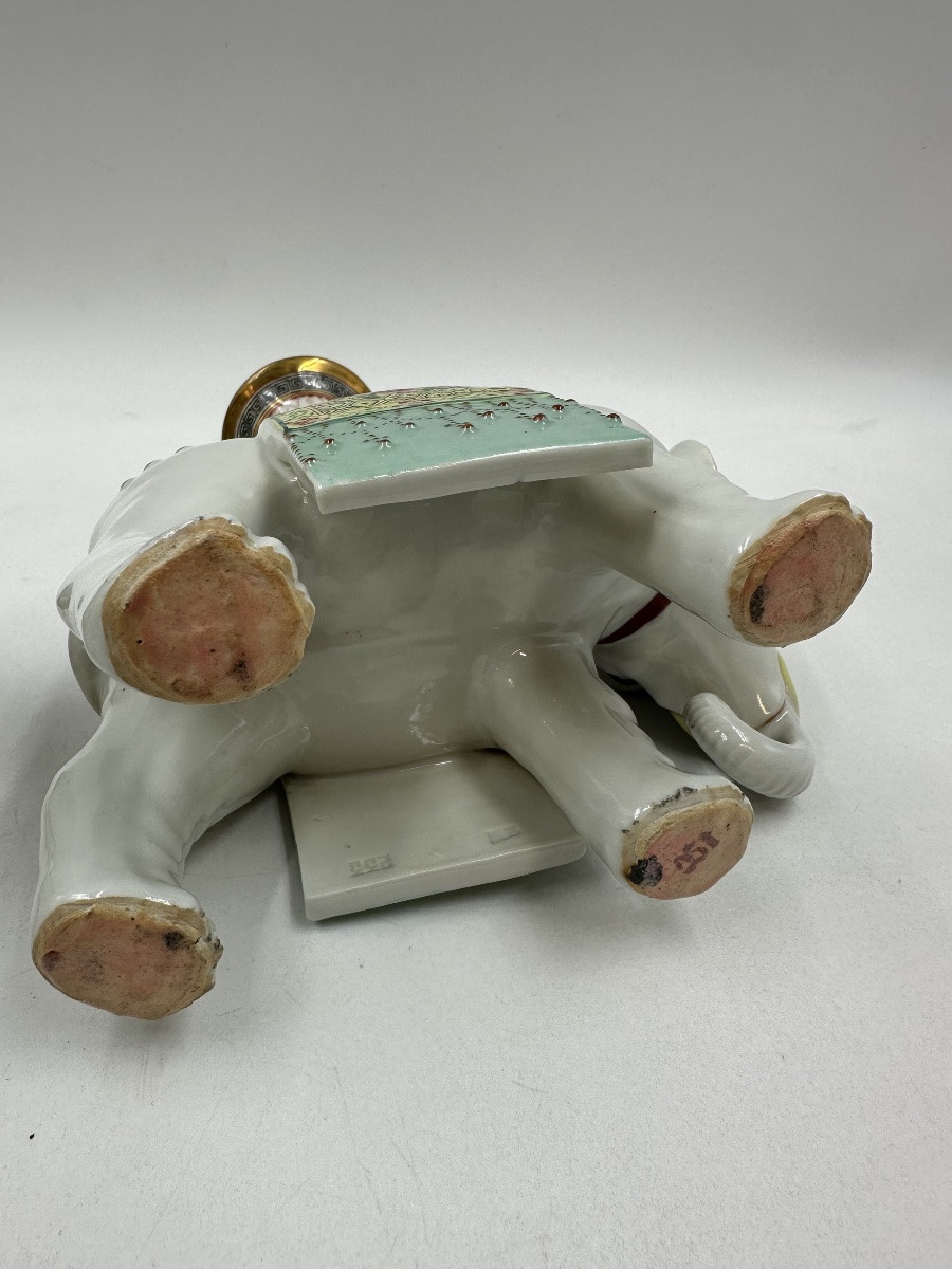 Pair Of Elephant Candlesticks In Famille Rose Chinese Porcelain-photo-1