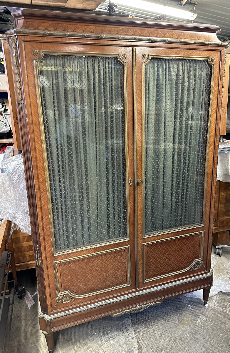 Louis XVI Library, Parisian House 