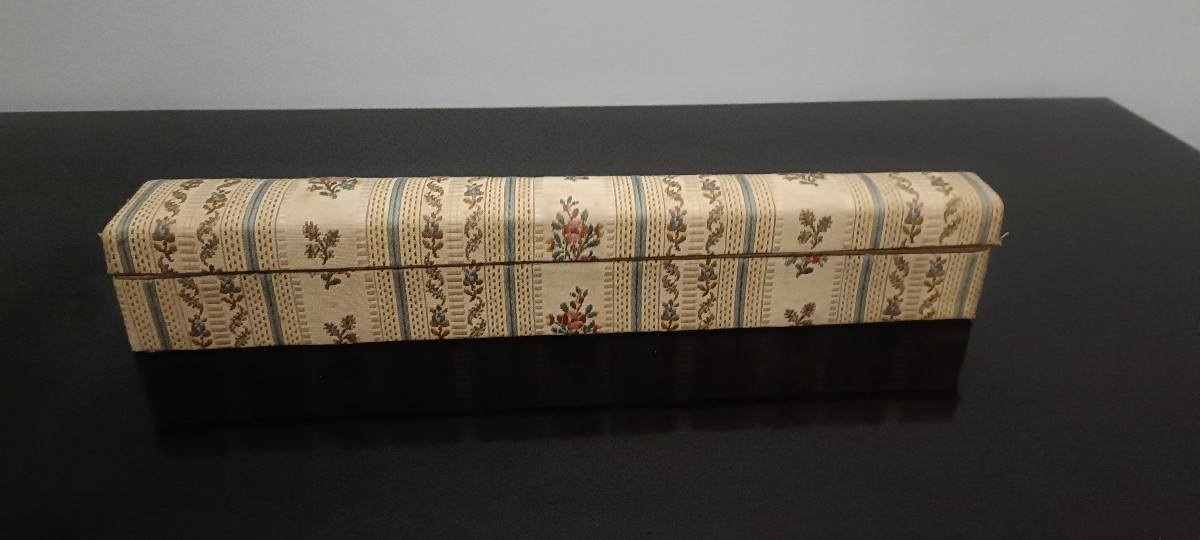 18th Century Fan With Gouache And Gallant Scene-photo-4