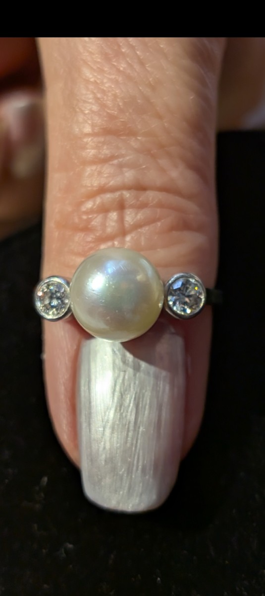 Diamond And Pearl Ring-photo-4
