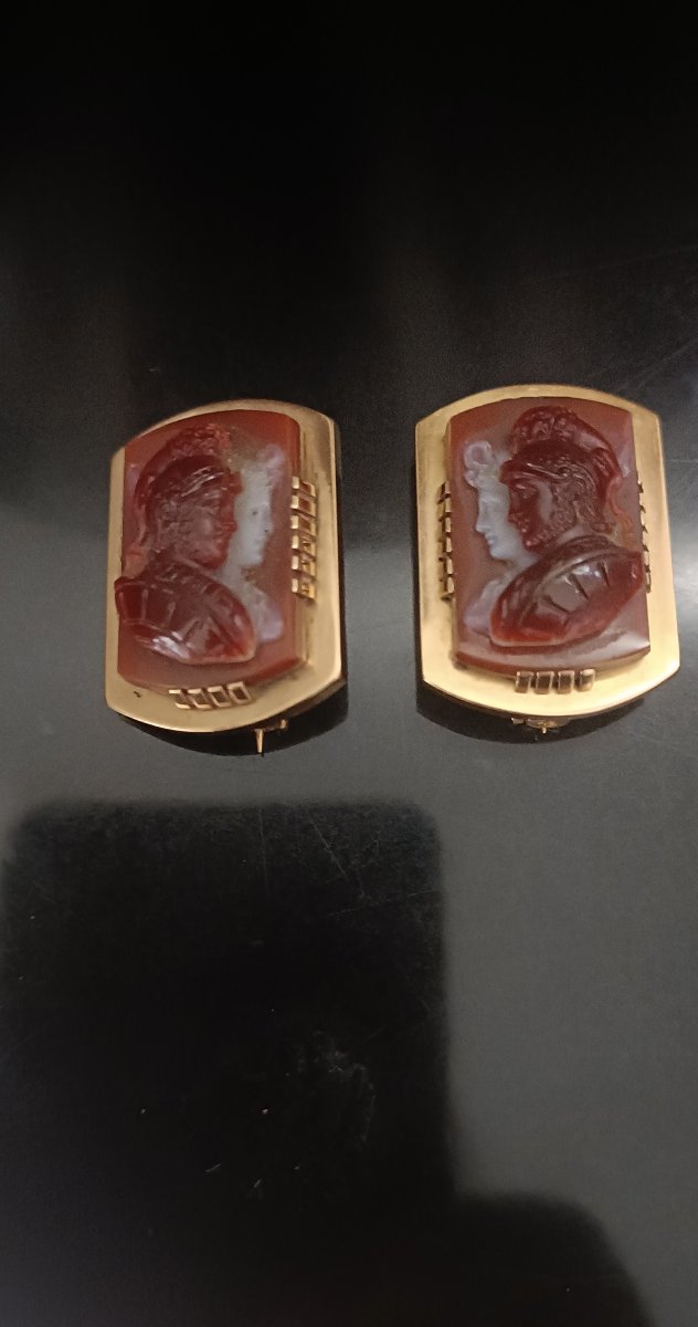 Pair Of Hardstone Cameos Set As Brooches, 19th Century-photo-2