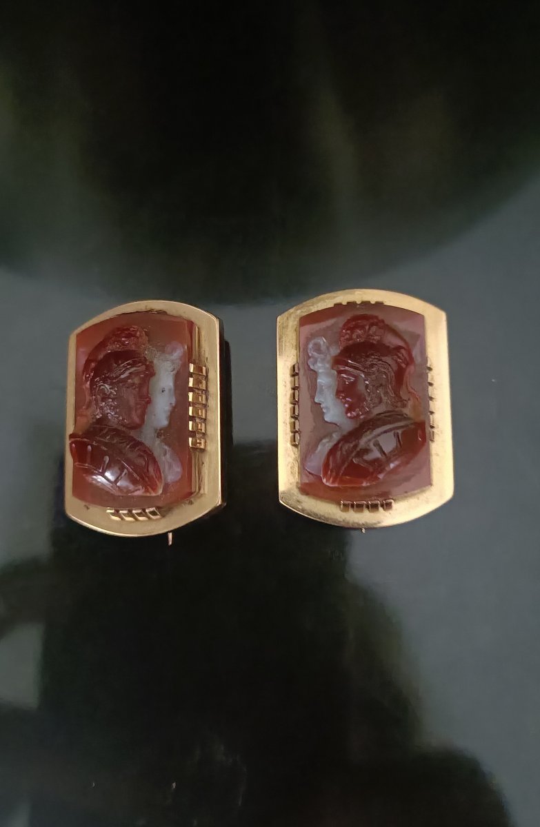 Pair Of Hardstone Cameos Set As Brooches, 19th Century-photo-3