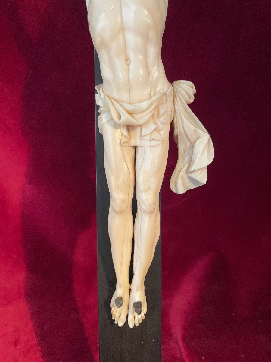 Christ Ivory 18 Eme On Cross In Ebony-photo-3