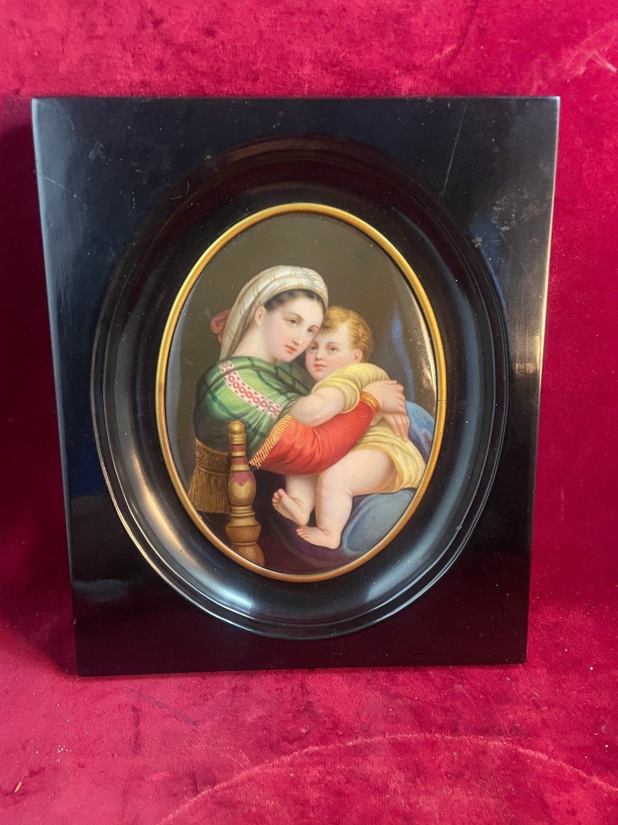 Virgin In The Chair Painted Porcelain-photo-1