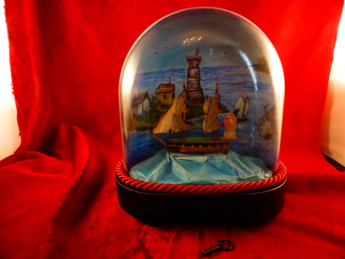 Diorama Anime Bateau Sur Les Flots Avec Musique