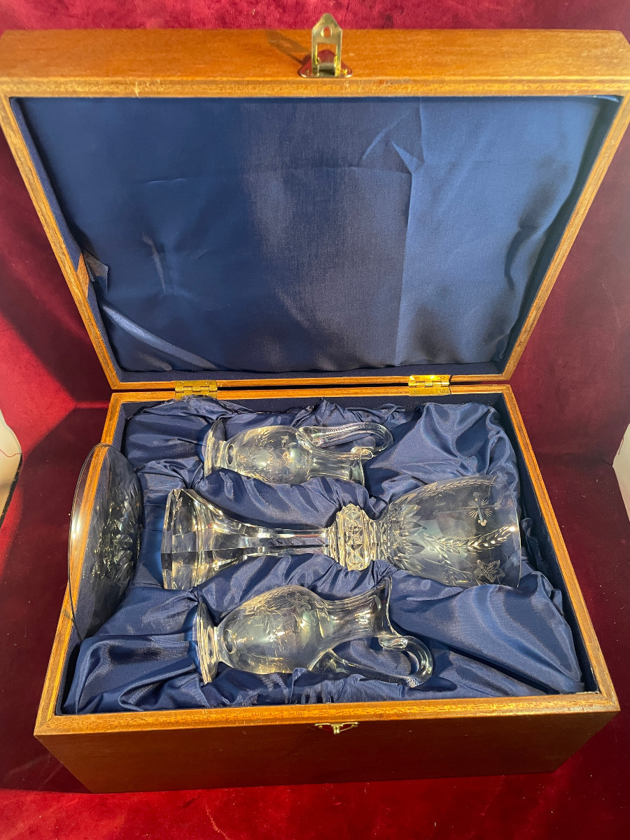 VALISE CHAPELLE CALICE BURETTES PATENE EN CRISTAL