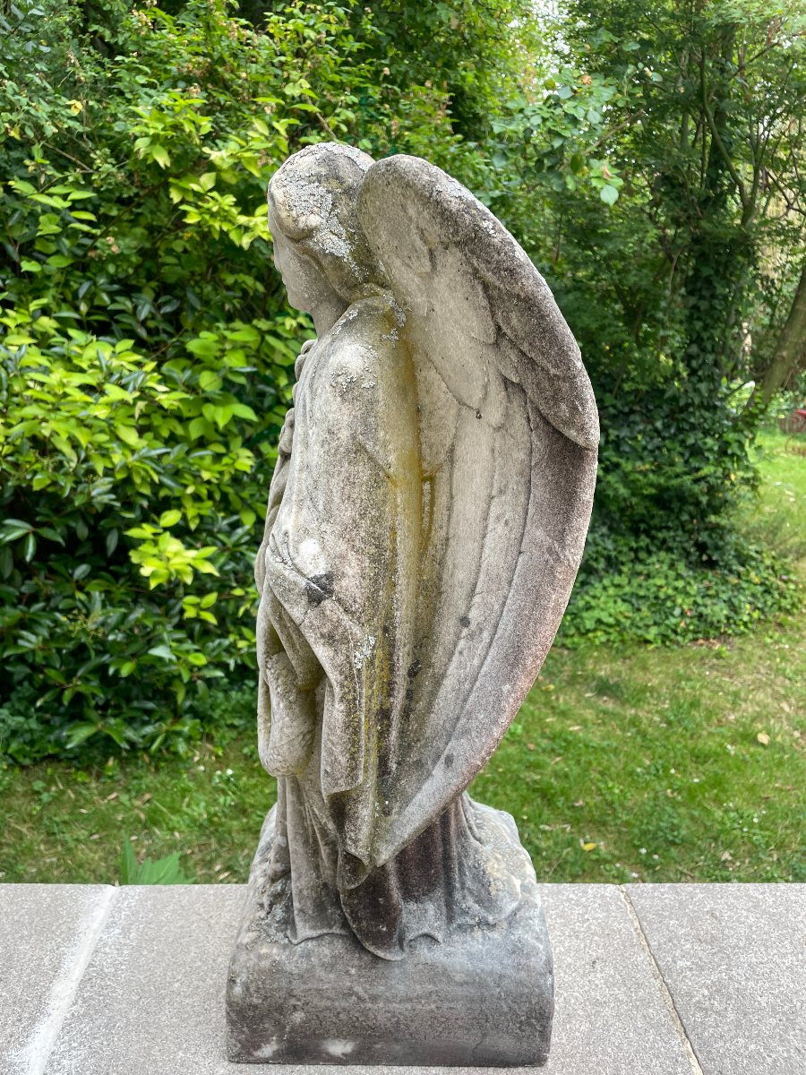 Sculpted Marble Angel -photo-2