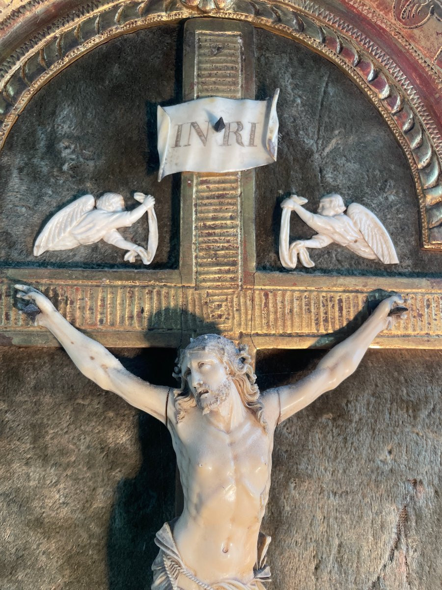 CHRIST D ALCOVE 18 EME SIECLE CADRE BOIS DORE-photo-3