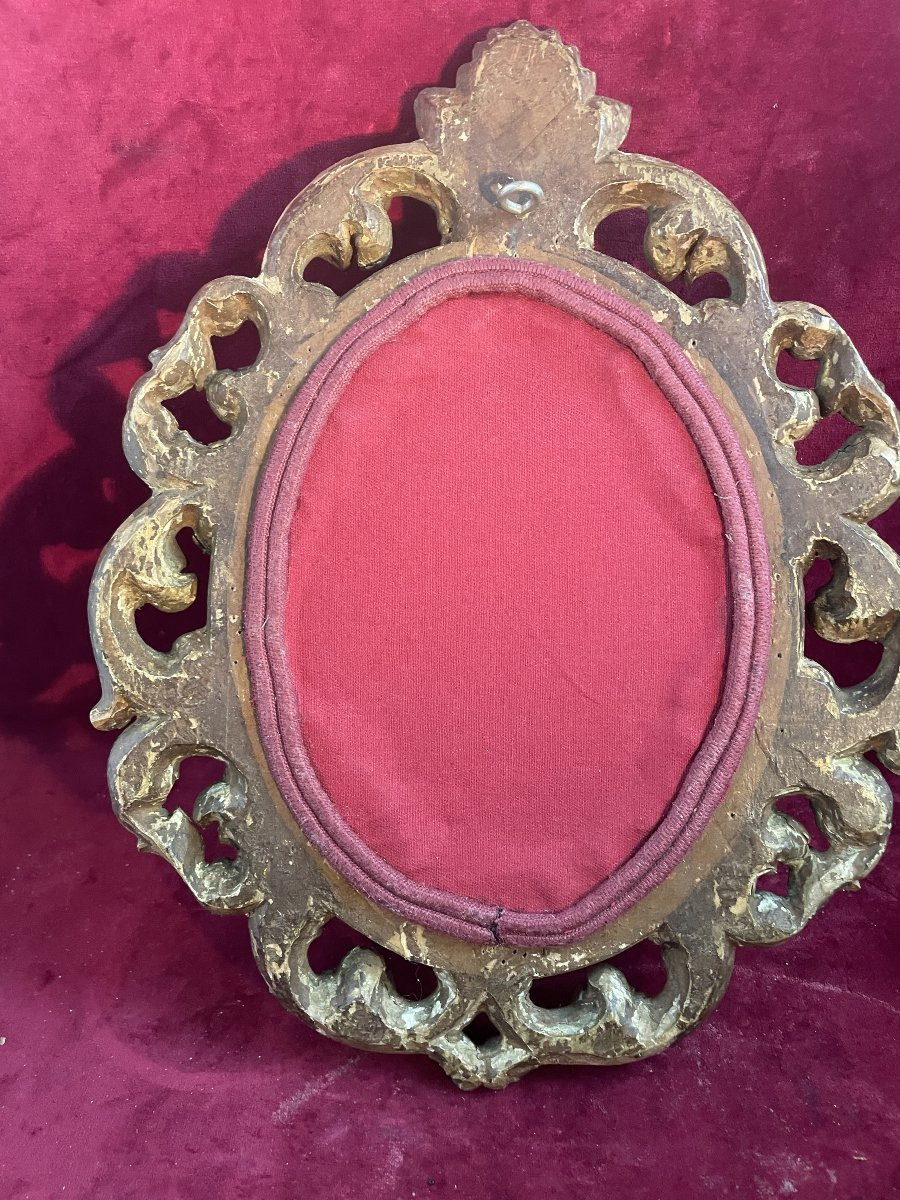 Crucifix In Gilded Wooden Frame-photo-4