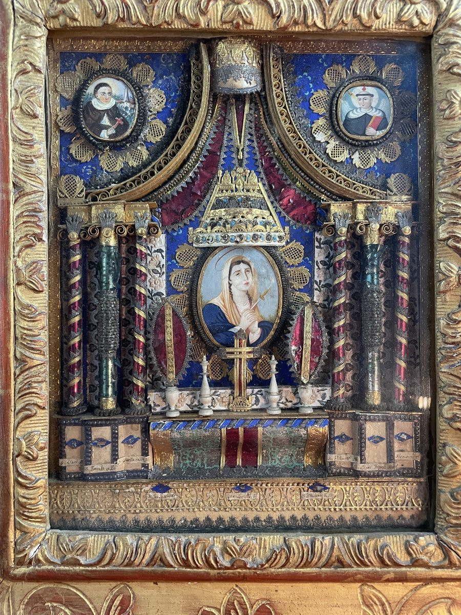 Paperolle Reliquary In The Shape Of An Altar -photo-2