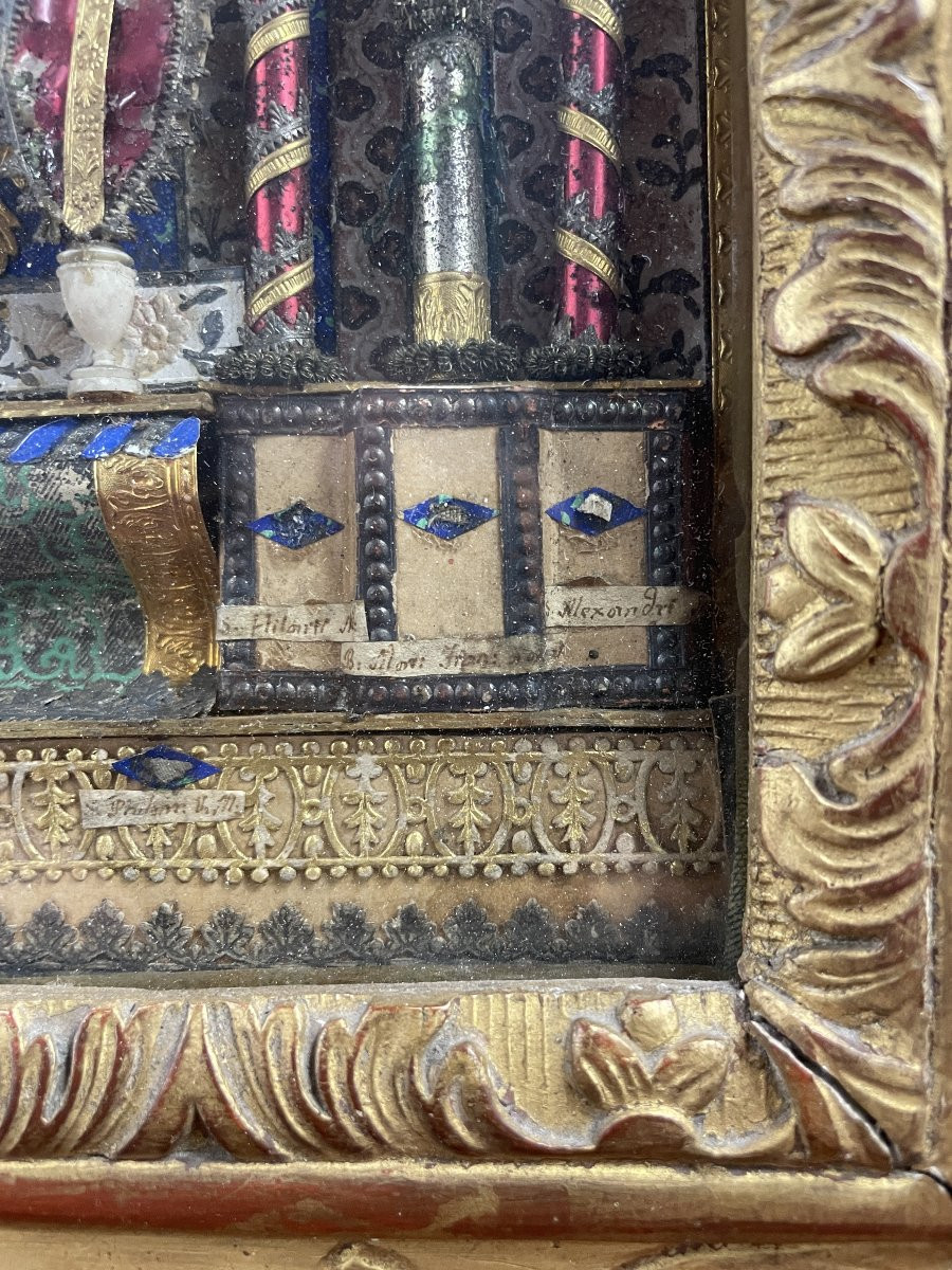 Paperolle Reliquary In The Shape Of An Altar -photo-3