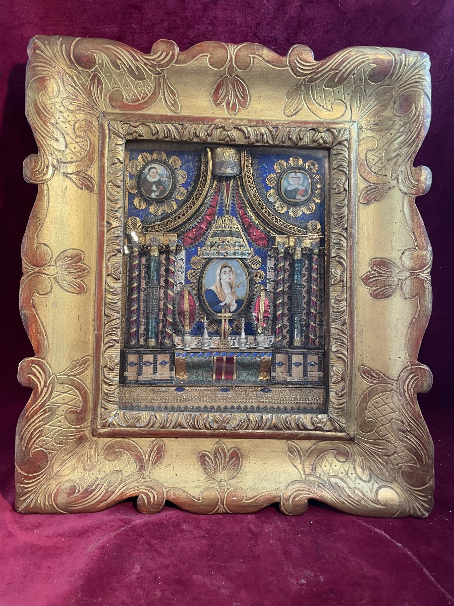 Paperolle Reliquary In The Shape Of An Altar 