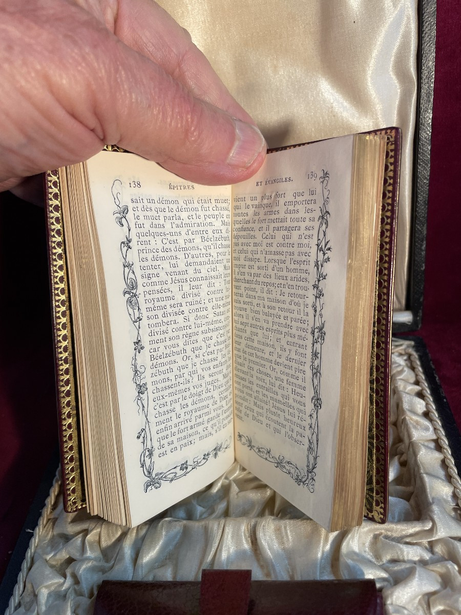 MISSEL ET PORTE CHAPELET DANS SON ECRIN CUIR-photo-3