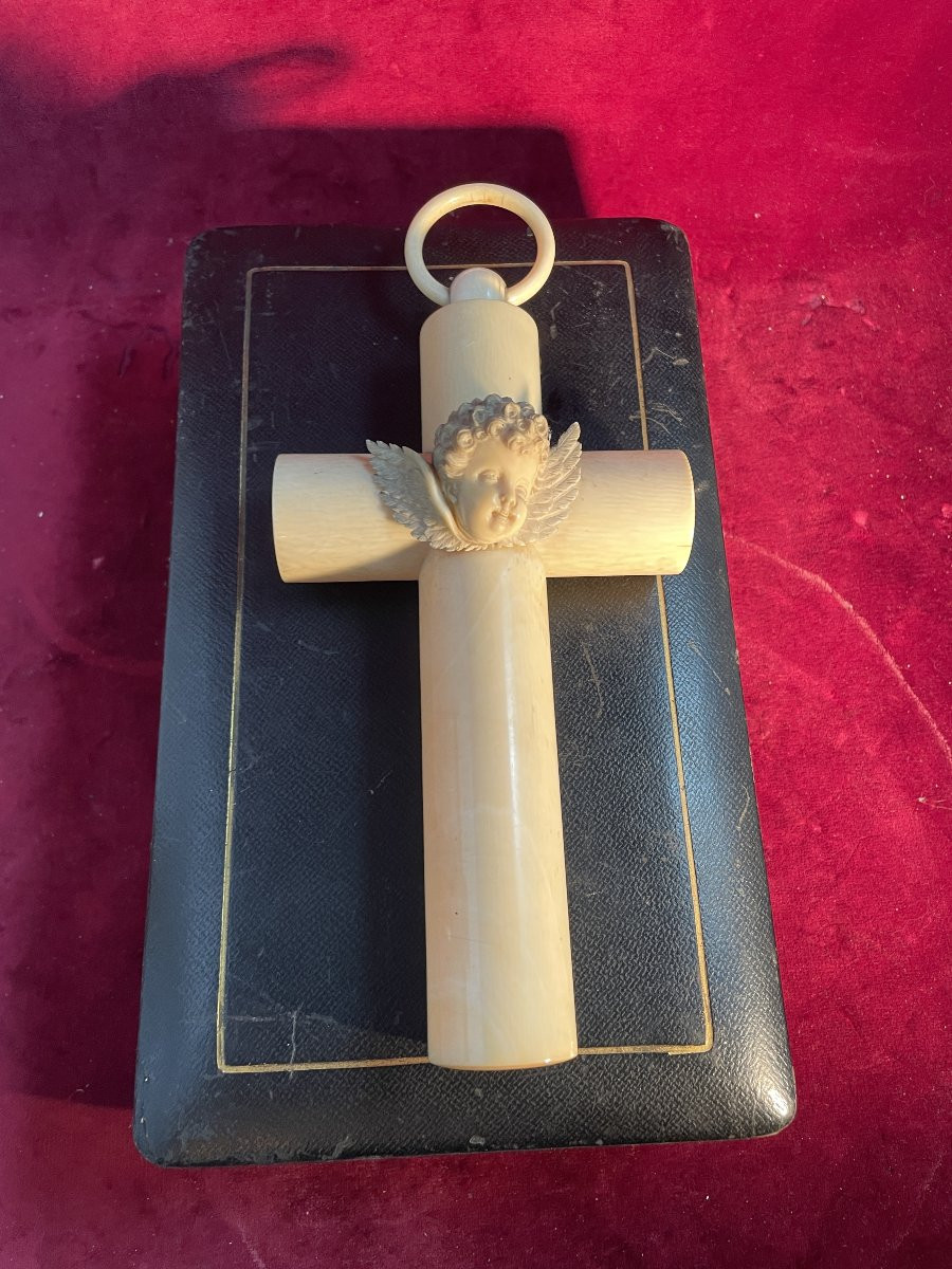 Cradle Crucifix In Its Case-photo-2